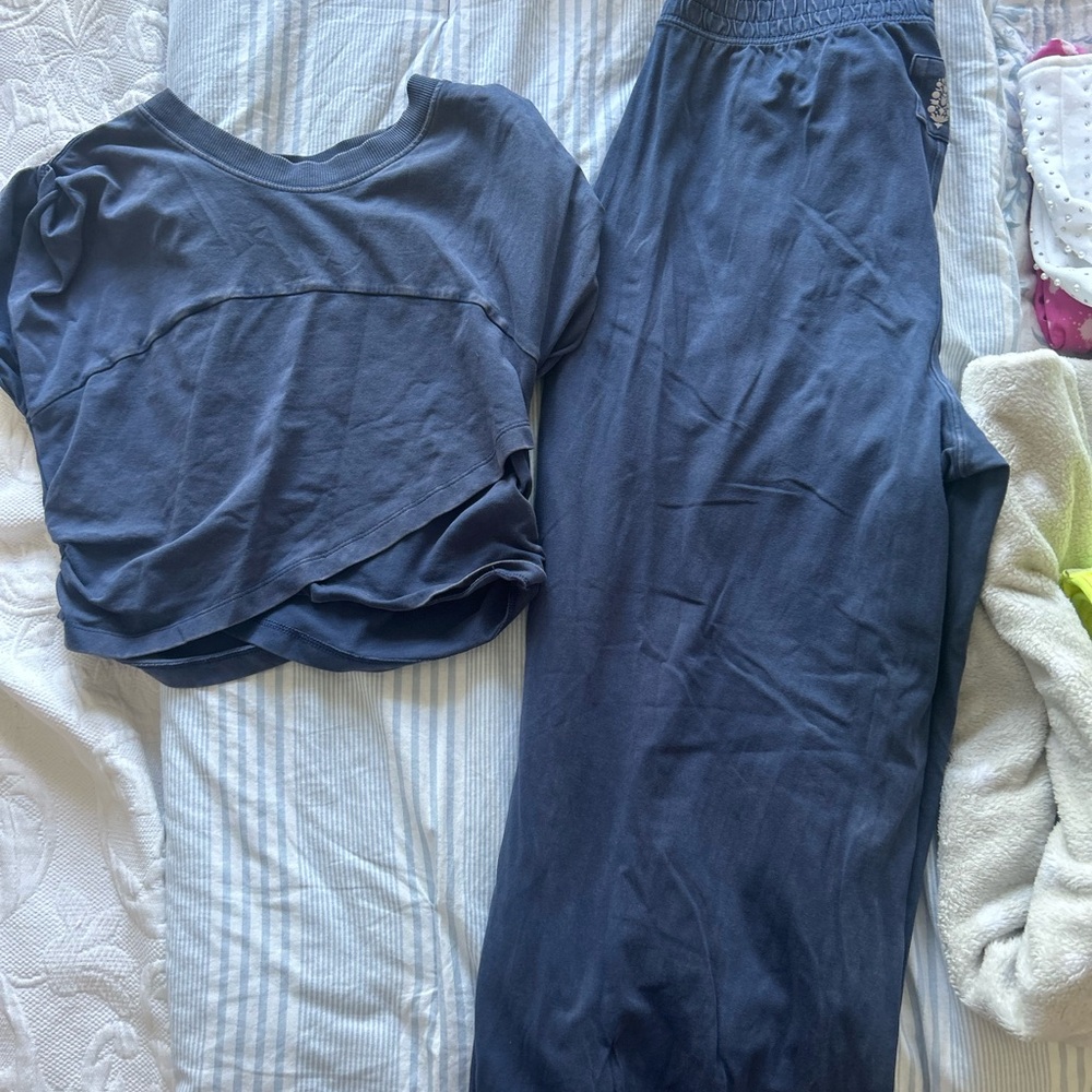 Women's Blue Track Pants & Joggers
